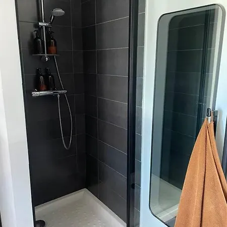 Petit 2p 10min Apartment