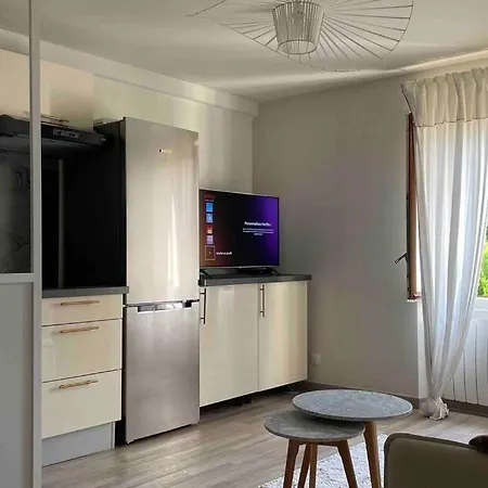 Petit 2p 10min Apartment *